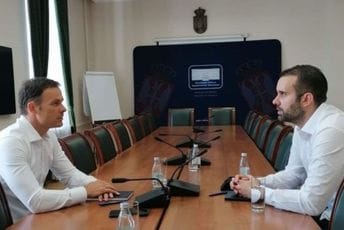 Instrukcije za "Evropa sad" radi sjutrašnjeg "Srpskog sveta" Instrukcije za "Evropa sad" radi sjutrašnjeg "Srpskog sveta"