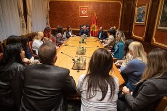 Podrška Odbora zapošljavanju na neodređeno vrijeme asistenata u nastavi Podrška Odbora zapošljavanju na neodređeno vrijeme asistenata u nastavi