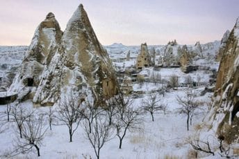 Pejzaž koji kao da nije sa ove planete: Kapadokija prekrivena snijegom Pejzaž koji kao da nije sa ove planete: Kapadokija prekrivena snijegom