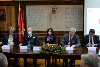 Predstavljena četvorotomna knjiga „Knjaz Nikola i Valtazar Bogišić” Zorana Rašovića Predstavljena četvorotomna knjiga „Knjaz Nikola i Valtazar Bogišić” Zorana Rašovića