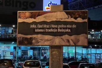 Nije poznat autor: Bilbordom protiv - jelke, Djeda Mraza i Nove godine Nije poznat autor: Bilbordom protiv - jelke, Djeda Mraza i Nove godine