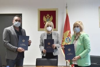 Od 1. januara povećanje plata u zdravstvu do 40 odsto Od 1. januara povećanje plata u zdravstvu do 40 odsto