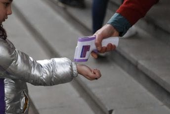 SAD: Omikron i snijeg odlažu nastavu, neke škole se pripremaju i za onlajn nastavu SAD: Omikron i snijeg odlažu nastavu, neke škole se pripremaju i za onlajn nastavu