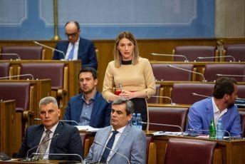 Krivokapić odmetnut od realnosti, Golubović pokušao da relativizuje dešavanja u Pljevljima Krivokapić odmetnut od realnosti, Golubović pokušao da relativizuje dešavanja u Pljevljima