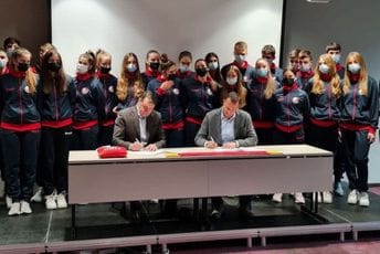 Crnogorski odbojkaši i odbojkašice u novoj opremi Crnogorski odbojkaši i odbojkašice u novoj opremi