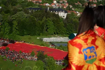 Reakcija na tvrdnje lidera Dveri i radikala: Crna Gora istorijska nacija, nije feud ni Obradovića ni Šešelja Reakcija na tvrdnje lidera Dveri i radikala: Crna Gora istorijska nacija, nije feud ni Obradovića ni Šešelja