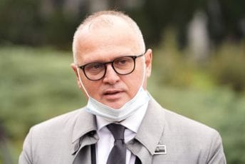 Vesić: Božić je dan kada se sjećamo junaštva bratske crnogorske vojske Vesić: Božić je dan kada se sjećamo junaštva bratske crnogorske vojske