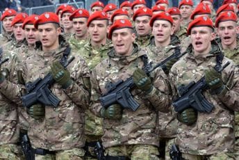 Sve njihove Srebrenice Predstavnici policijskih snaga Republike Srpske na defileu povodom neustavnog Dana RS, Banja Luka, 9. januar 2022.