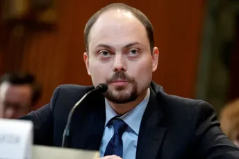 Ruski opozicionar: Prisluškivan sam u Beogradu, Vulin odnio transkripte u Moskvu Ruski opozicionar: Prisluškivan sam u Beogradu, Vulin odnio transkripte u Moskvu