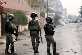 Dva izraelska vojnika ubijena "prijateljskom vatrom" Dva izraelska vojnika ubijena "prijateljskom vatrom"