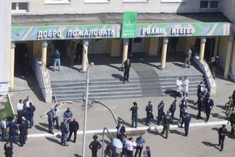 Evakuisano više od stotinu škola u Rusiji zbog prijetnji bombom Evakuisano više od stotinu škola u Rusiji zbog prijetnji bombom