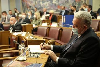 Još se ne zna kada će opozicija ponovo pokrenuti pitanje povjerenja Vladi Još se ne zna kada će opozicija ponovo pokrenuti pitanje povjerenja Vladi