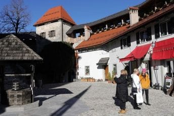 Slovenija: Fabrikama zbog izolacija prijeti nestašica radnika Slovenija: Fabrikama zbog izolacija prijeti nestašica radnika