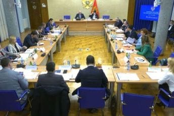 Kontrolno saslušanje Vukšića 21. januara u vezi zaplijene kokaina Kontrolno saslušanje Vukšića 21. januara u vezi zaplijene kokaina