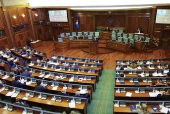 Premijer Kosova zatražio vanrednu sjednicu o referendumu Srbije Premijer Kosova zatražio vanrednu sjednicu o referendumu Srbije