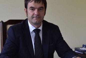 Golubović: Izjava o grafitima izvučena iz konteksta, niko iz vrha DPS-a me nije zvao da pita šta mislim Golubović: Izjava o grafitima izvučena iz konteksta, niko iz vrha DPS-a me nije zvao da pita šta mislim