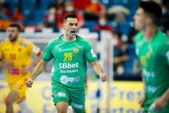 Lasica se izvinio: Vrijeđali su me, gađali i pljuvali, moja reakcija neprimjerena Lasica se izvinio: Vrijeđali su me, gađali i pljuvali, moja reakcija neprimjerena