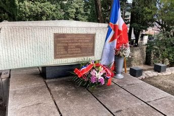 UBNOR HN obilježava godišnjicu stradanja na Podima: Velikani koji su dali život za sretniju budućnost novih generacija UBNOR HN obilježava godišnjicu stradanja na Podima: Velikani koji su dali život za sretniju budućnost novih generacija