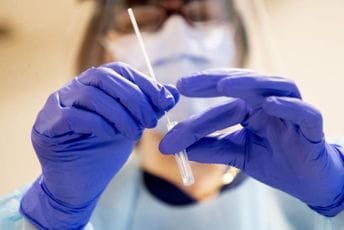 Iz skladišta u Sidneju ukradeno 42.000 brzih antigenskih testova Iz skladišta u Sidneju ukradeno 42.000 brzih antigenskih testova