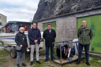 Plovilo i vanbrodski motor za NP Skadarsko jezero Plovilo i vanbrodski motor za NP Skadarsko jezero