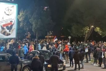 Troje ministara sjutra se priključuje protestima Troje ministara sjutra se priključuje protestima
