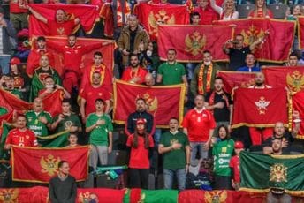 Pogledajte kako je u Budimpešti izgledalo intoniranje naše himne (VIDEO) Pogledajte kako je u Budimpešti izgledalo intoniranje naše himne (VIDEO)