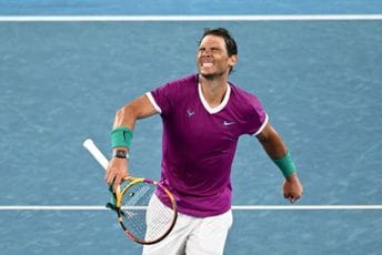 Nadal „ukrao“ prvi set, onda počistio ranjenog Manarina Nadal „ukrao“ prvi set, onda počistio ranjenog Manarina