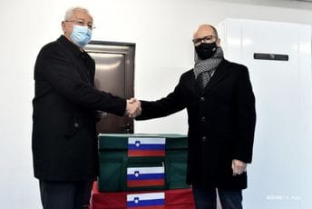 Slovenija donirala Crnoj Gori 42 hiljade doza Moderna vakcina Slovenija donirala Crnoj Gori 42 hiljade doza Moderna vakcina