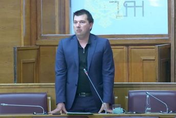 Krivokapić smijenio državnog sekretara za ekologiju, Mrdak: Ovo ne mogu ni da komentarišem Krivokapić smijenio državnog sekretara za ekologiju, Mrdak: Ovo ne mogu ni da komentarišem