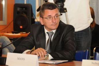 Drastična uzurpacija položaja i moći Drastična uzurpacija položaja i moći