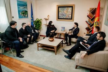 Kabinet vicepremijera: Abazoviću predstavljen projekat od 400 miliona eura i 500 radnih mjesta Kabinet vicepremijera: Abazoviću predstavljen projekat od 400 miliona eura i 500 radnih mjesta