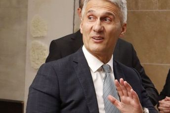 Pregrupisavanje u ANB: Preletači opet prelijeću Pregrupisavanje u ANB: Preletači opet prelijeću