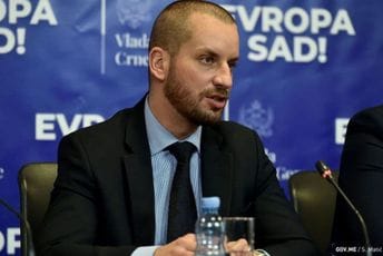 Otkazan pres Vlade: Odović se nije pojavio, novinari ga čekali skoro sat