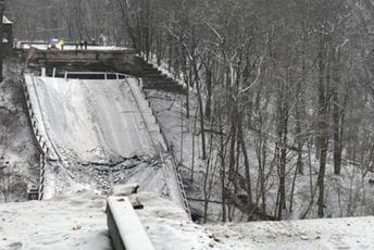 Srušio se most u Pitsburgu: Bajden hitno krenuo ka mjestu nesreće Srušio se most u Pitsburgu: Bajden hitno krenuo ka mjestu nesreće