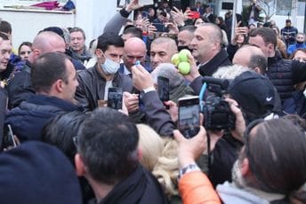 Đoković bio u Budvi jer bi da kupi zemlju na Jazu, navodno planira gradnju golf terena Đoković bio u Budvi jer bi da kupi zemlju na Jazu, navodno planira gradnju golf terena