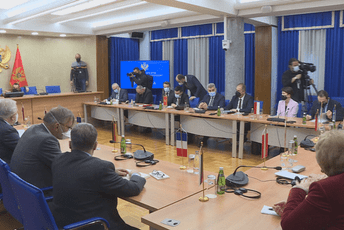 Održan sastanak opozicije i ambasadora, evo o čemu su govorili Održan sastanak opozicije i ambasadora, evo o čemu su govorili