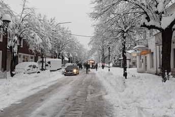 Jutros je pod snijegom 10 crnogorskih gradova Jutros je pod snijegom 10 crnogorskih gradova