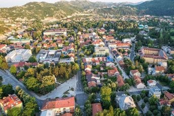 Cetinje: Korona promijenila svakodnevne navike