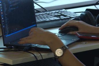 Sjeverna Makedonija najavljuje ukidanje poreza na plate u IT sektoru Sjeverna Makedonija najavljuje ukidanje poreza na plate u IT sektoru