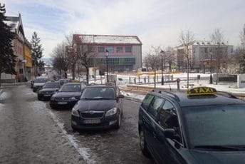 Pljevaljski taksisti povećali cijene: Vožnja skuplja i do 60 odsto Pljevaljski taksisti povećali cijene: Vožnja skuplja i do 60 odsto