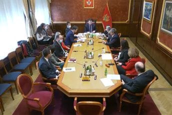 Završena sjednica: Bez podrške aktu o skraćenju mandata Skupštini Završena sjednica: Bez podrške aktu o skraćenju mandata Skupštini