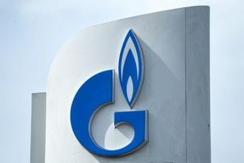 Gazprom tvrdi da redovno isporučuje gas u Evropu preko Ukrajine Gazprom tvrdi da redovno isporučuje gas u Evropu preko Ukrajine
