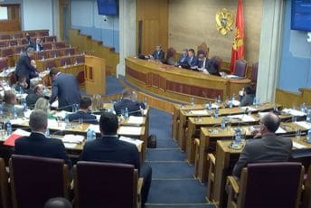 Okončana je rasprava: Zadovoljnih Vladom gotovo da nema Okončana je rasprava: Zadovoljnih Vladom gotovo da nema