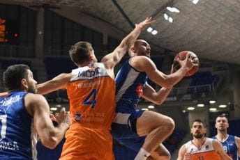 Manje od četiri sata ostala su do derbija: Oba rivala priželjkuju trijumf Manje od četiri sata ostala su do derbija: Oba rivala priželjkuju trijumf