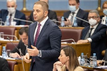 Šehović: Odgovoran potez Đukanovića, izbori najpravednije rješenje Šehović: Odgovoran potez Đukanovića, izbori najpravednije rješenje