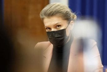 "Sve oči sada su uprte u Vas": Peticija podrške Vuksanović-Stanković da podnese ostavku na funkciju u SDP-u "Sve oči sada su uprte u Vas": Peticija podrške Vuksanović-Stanković da podnese ostavku na funkciju u SDP-u