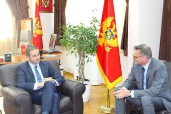 Veber čestitao Šehoviću izbor za predsjednika SD-a Veber čestitao Šehoviću izbor za predsjednika SD-a