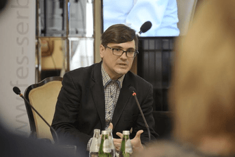 Varga: EU mora da pokaže odlučnost, Crna Gora ostavljena ruskom i srpskom uticaju Varga: EU mora da pokaže odlučnost, Crna Gora ostavljena ruskom i srpskom uticaju