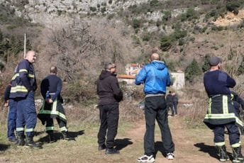 Od lava ni traga, glas samo na snimku Od lava ni traga, glas samo na snimku