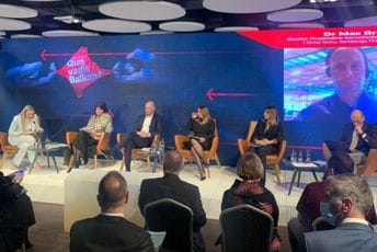 "Quo Vadis Balkans": Dugo ćemo se baviti saniranjem posljedica klerikalizma i desnog ekstremizma "Quo Vadis Balkans": Dugo ćemo se baviti saniranjem posljedica klerikalizma i desnog ekstremizma